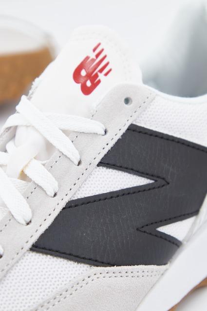 NEW BALANCE UXC SD en color BLANCO (4)