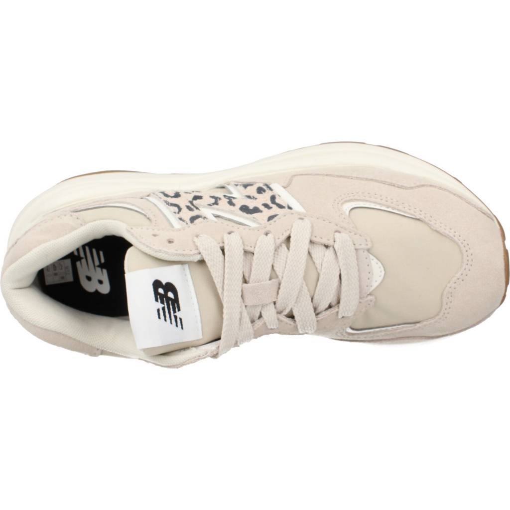NEW BALANCE W APB en color BEIS (10)