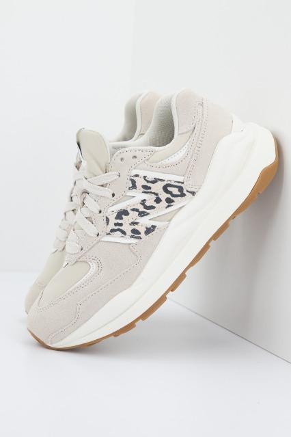 NEW BALANCE W APB en color BEIS (1)
