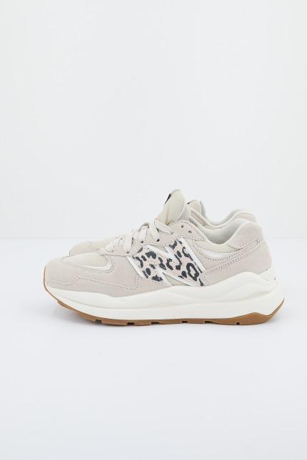 NEW BALANCE W APB en color BEIS (2)