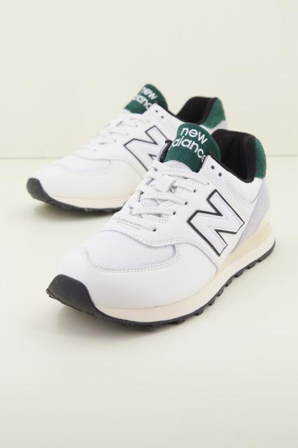 NEW BALANCE U VX en color BLANCO (2)