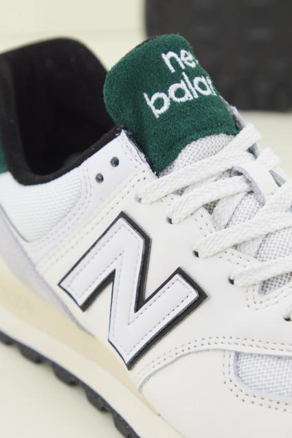 NEW BALANCE U VX en color BLANCO (4)