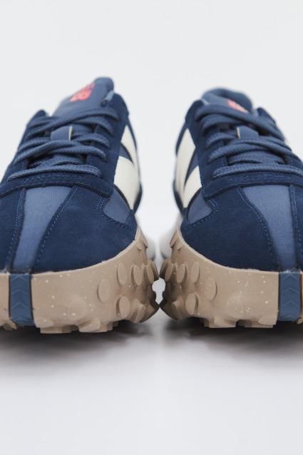 NEW BALANCE UXC QI en color AZUL (4)