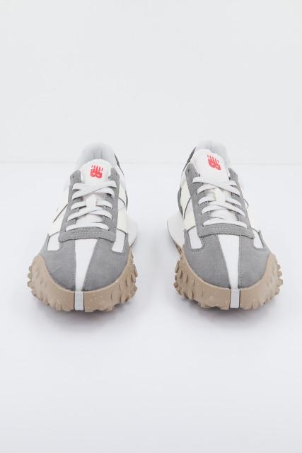 NEW BALANCE UXC QK en color GRIS (2)