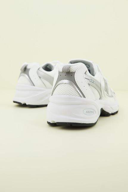 NEW BALANCE GR AD en color BLANCO (3)