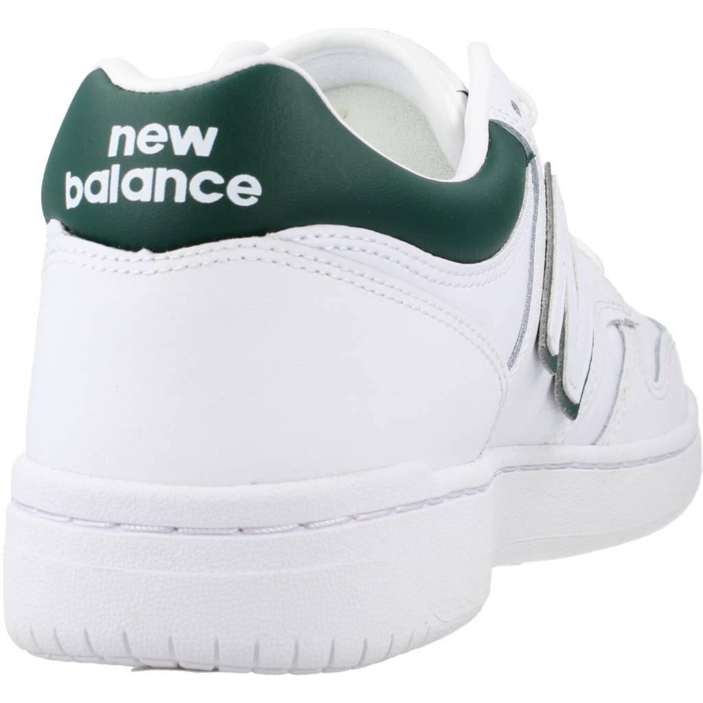 NEW BALANCE BB LGT en color BLANCO (6)