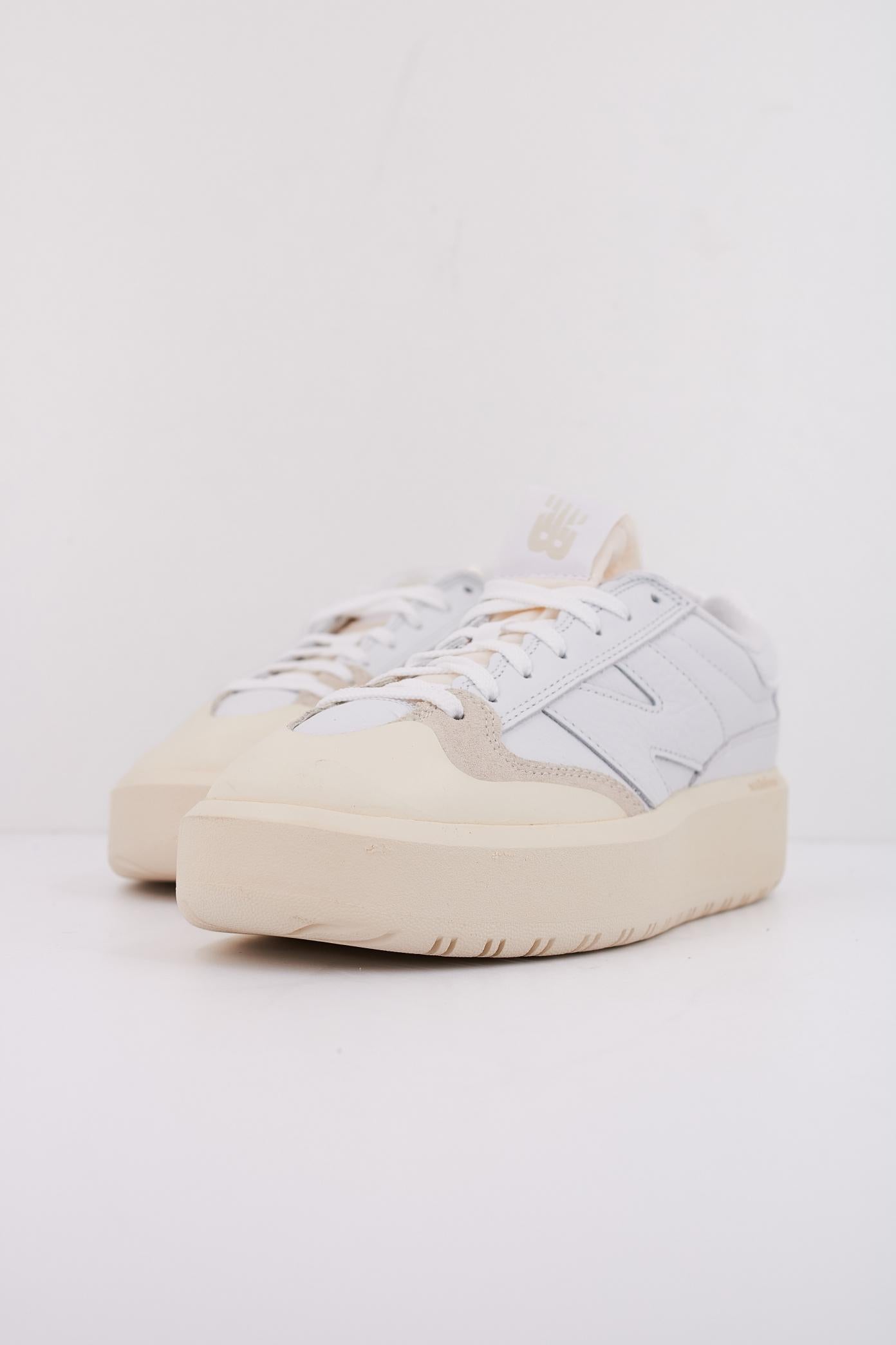 NEW BALANCE CT OB en color BLANCO (2)