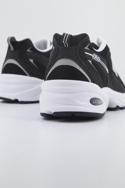 NEW BALANCE MR SMN en color NEGRO (3)