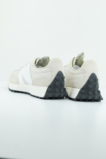 NEW BALANCE U EE en color BEIS (3)