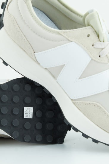 NEW BALANCE U EE en color BEIS (4)