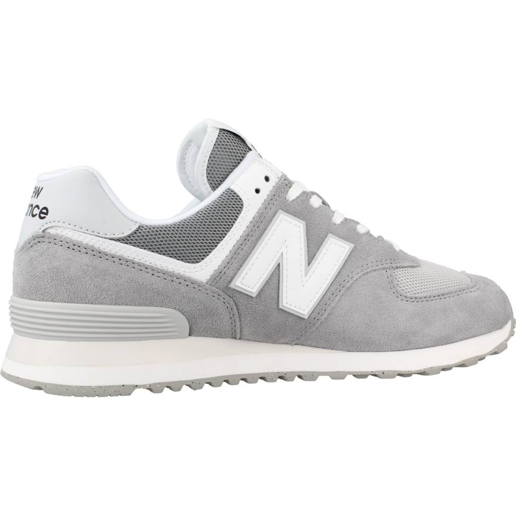NEW BALANCE U FGR en color GRIS (5)