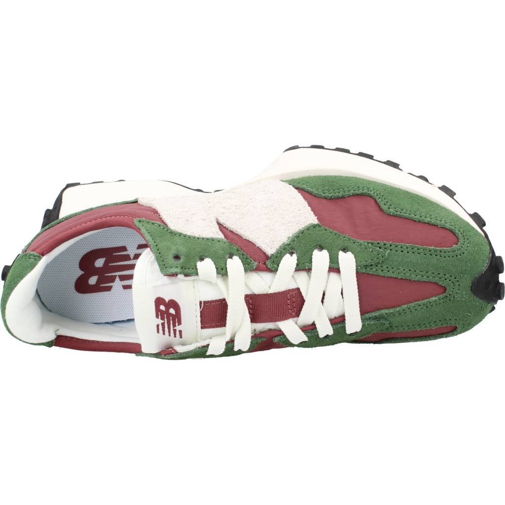 NEW BALANCE WS UO en color VERDE (10)