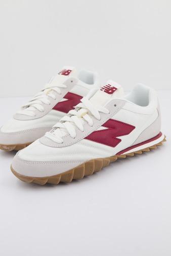 NEW BALANCE URC AH LIFESTYLE en color ROJO (2)