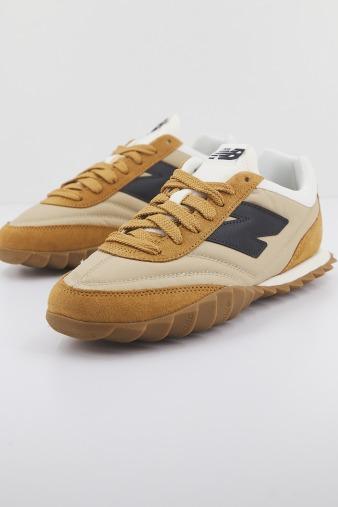 NEW BALANCE URC SP LIFESTYLE en color MARRON (2)