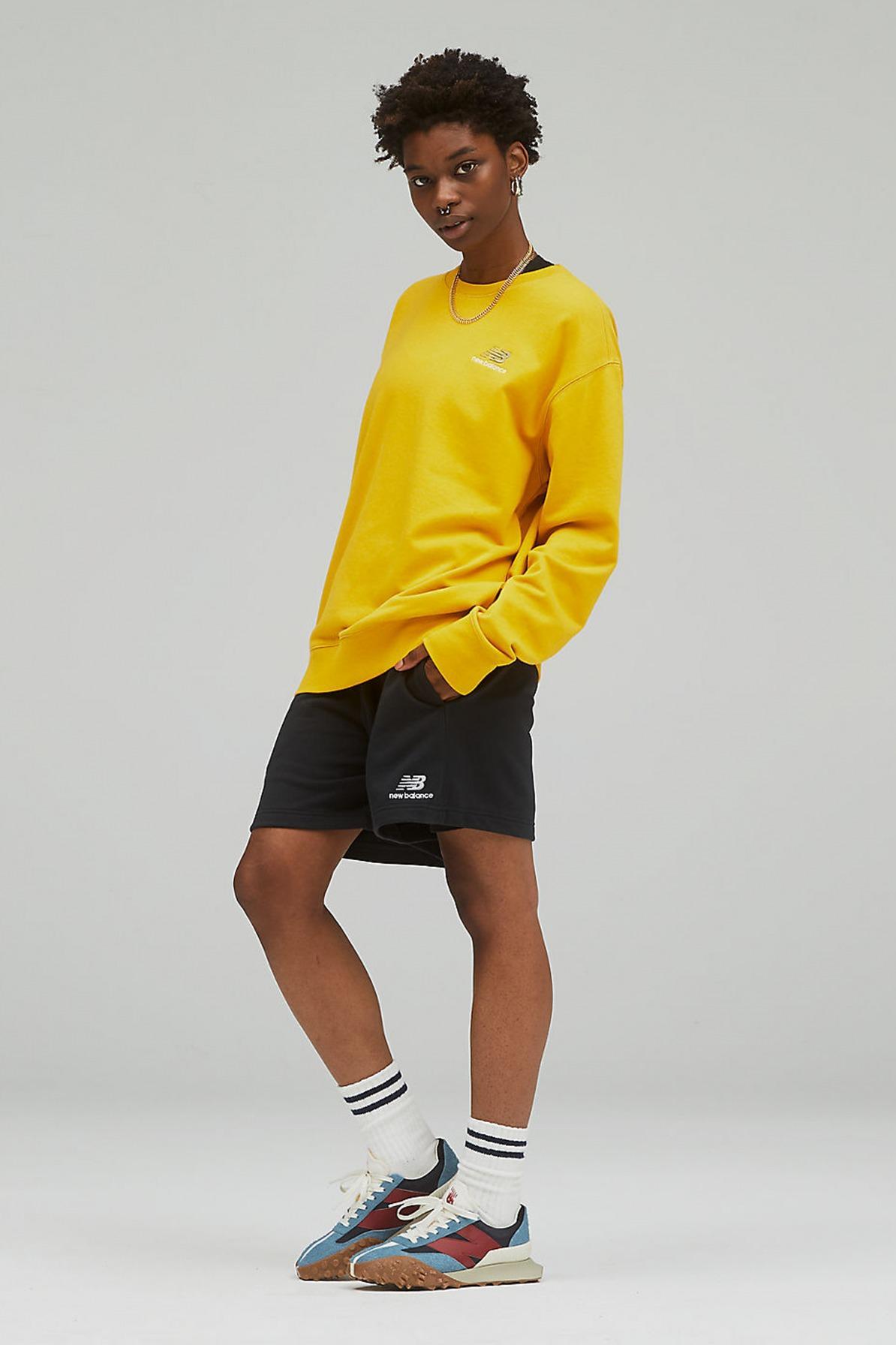 NEW BALANCE UNI-SSENTIALS FRENCH TERRY SHORT en color NEGRO (4)