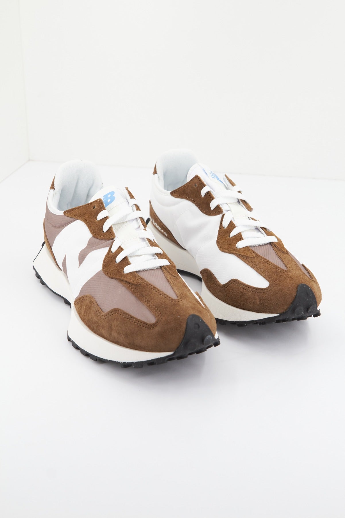 NEW BALANCE U LG en color MARRON (2)
