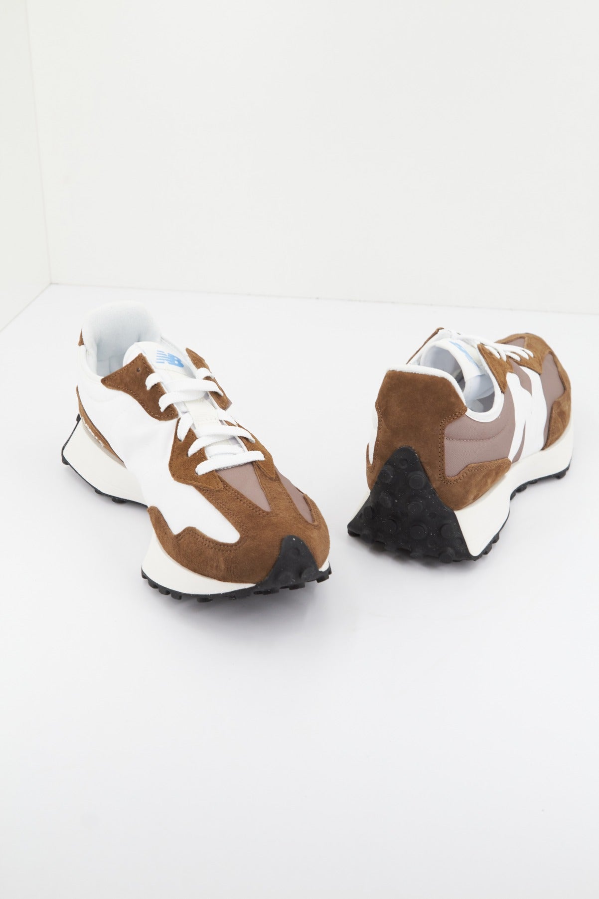 NEW BALANCE U LG en color MARRON (3)