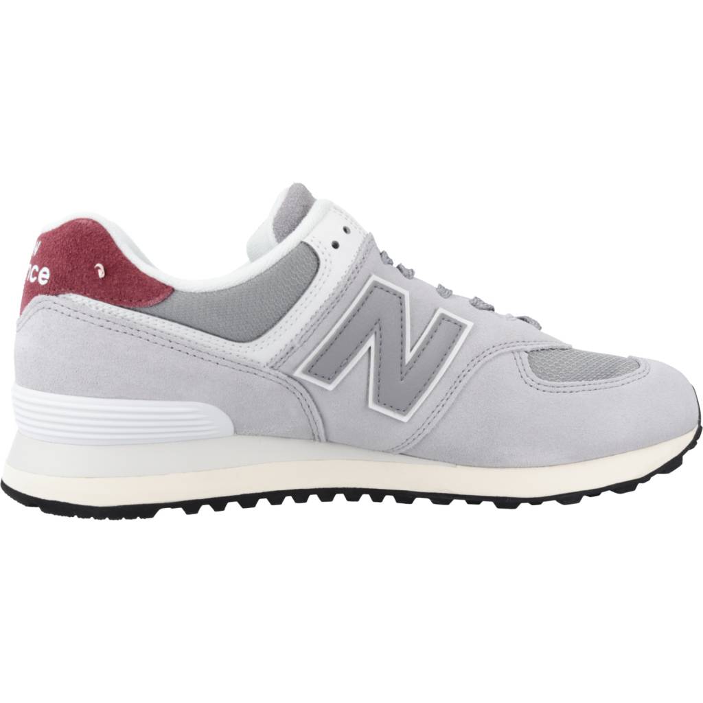NEW BALANCE U KBR en color GRIS (7)