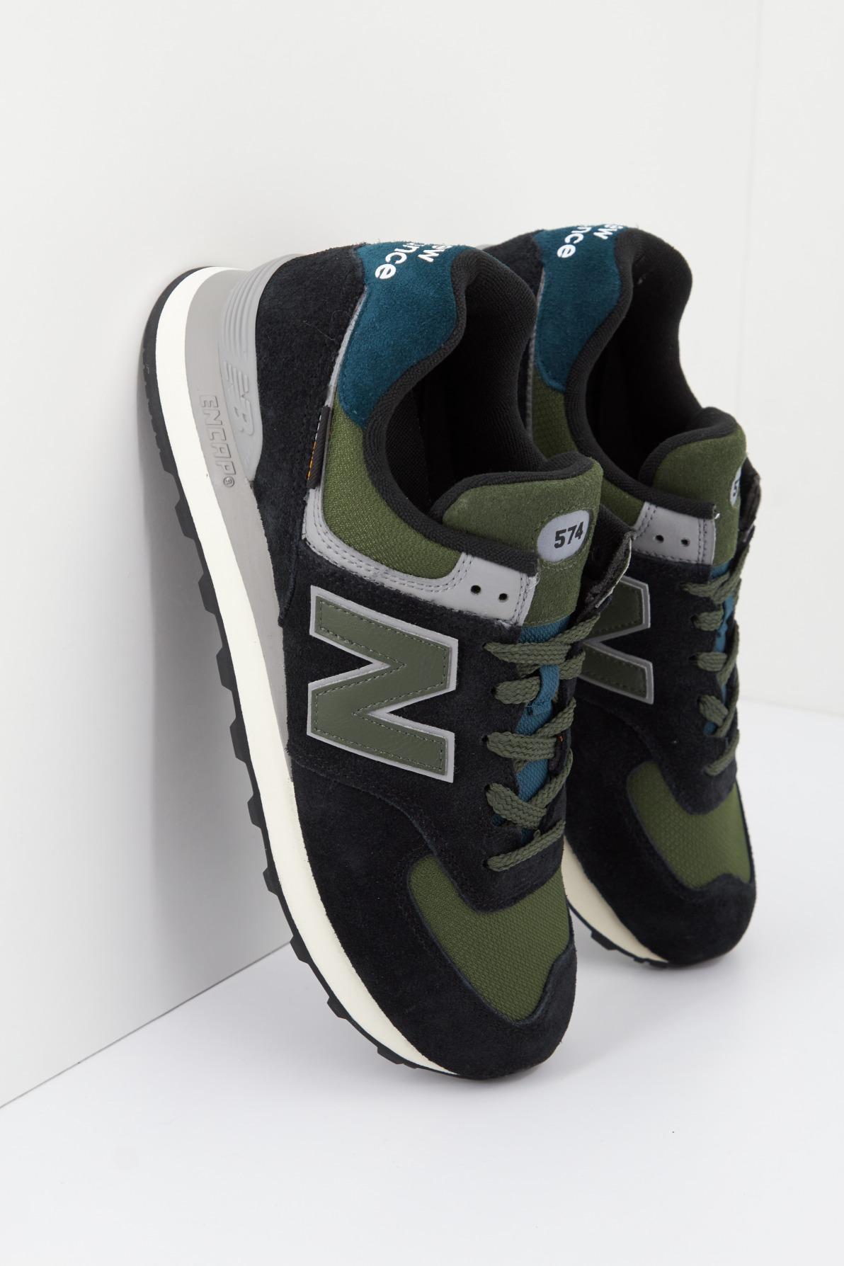 NEW BALANCE UKBG en color AZUL (2)
