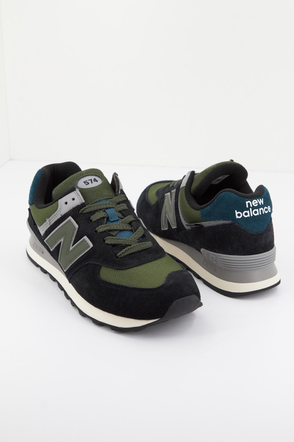 NEW BALANCE UKBG en color AZUL (3)