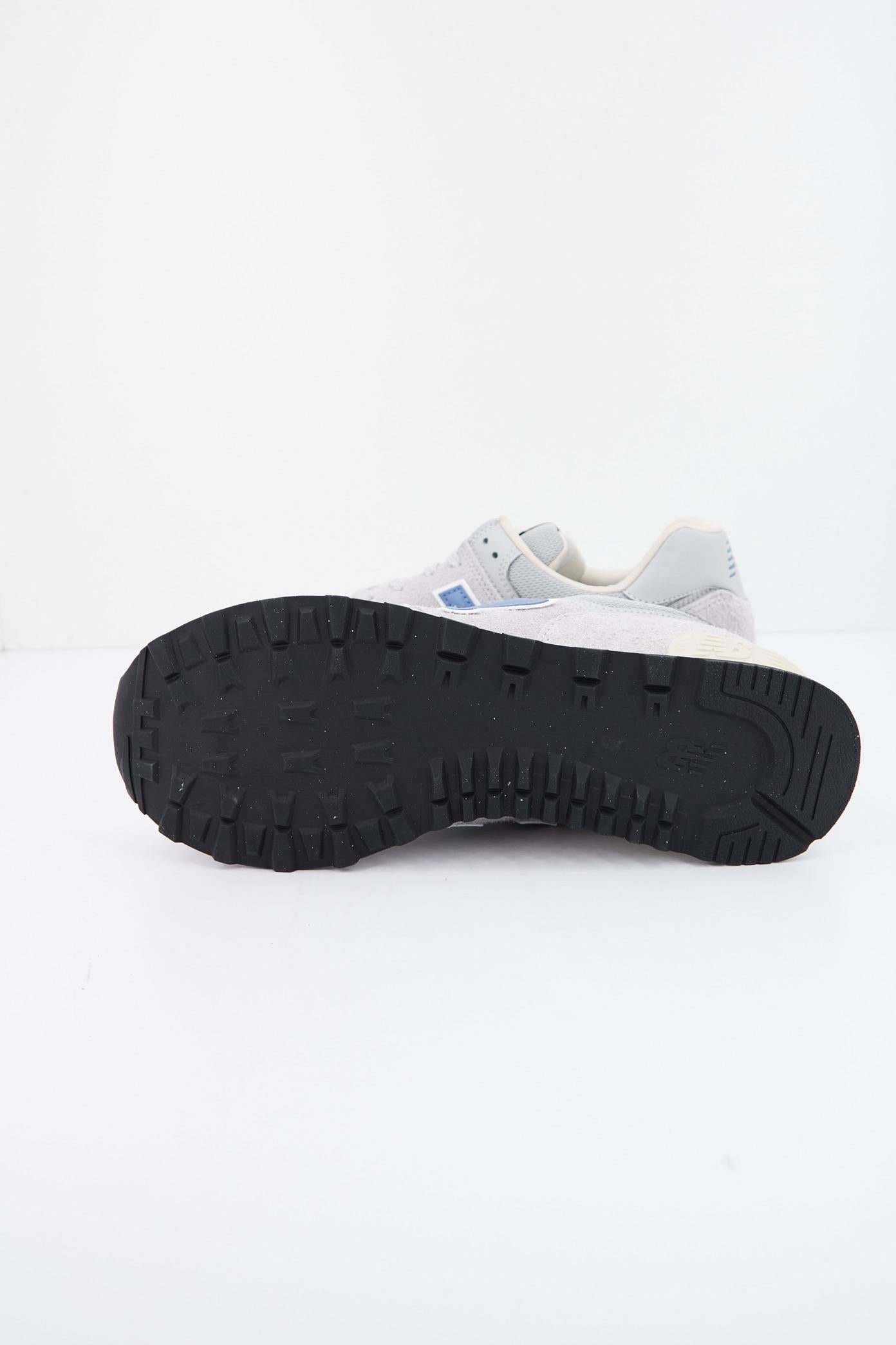 NEW BALANCE U SGB en color GRIS (4)