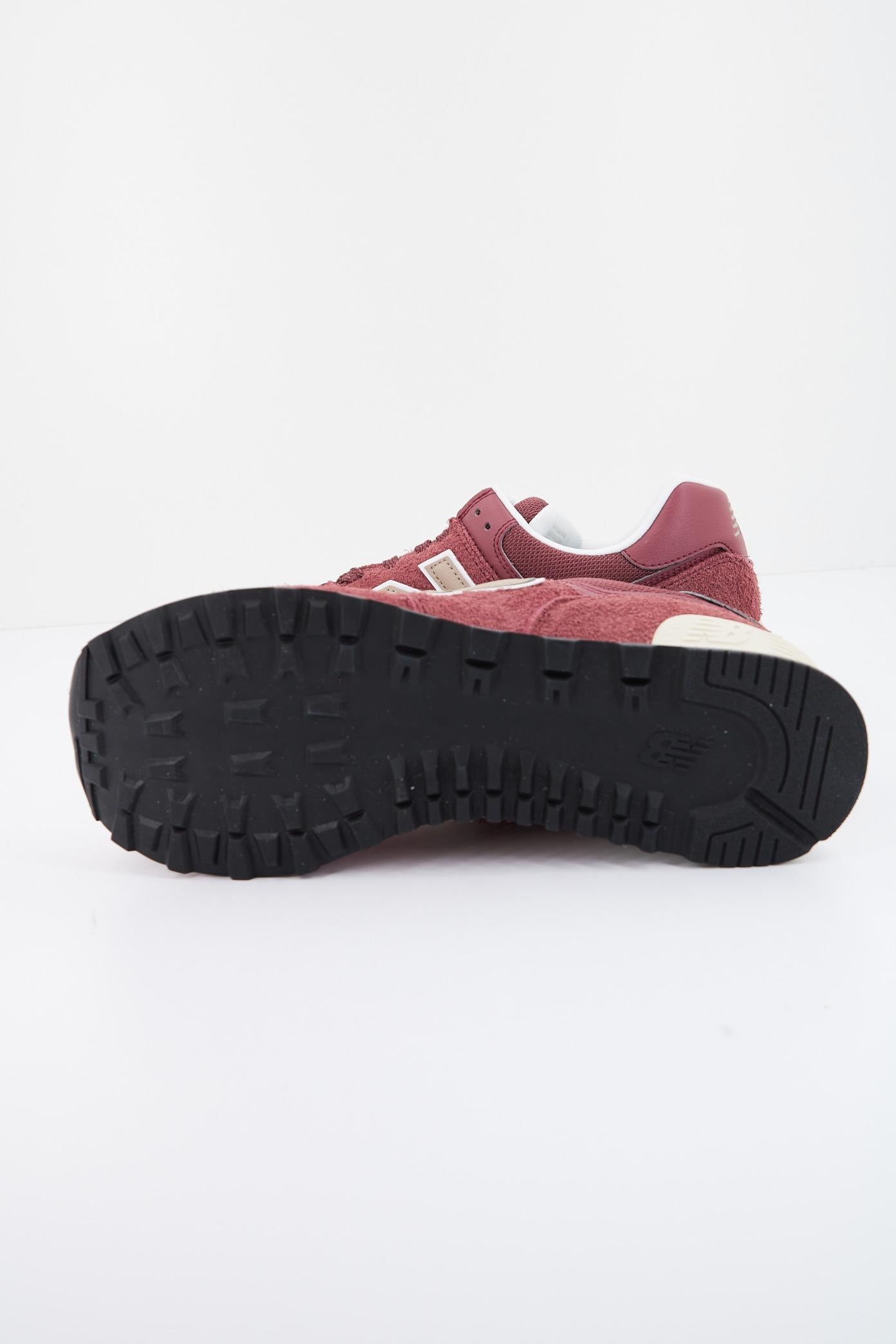 NEW BALANCE U SMB en color ROJO (4)