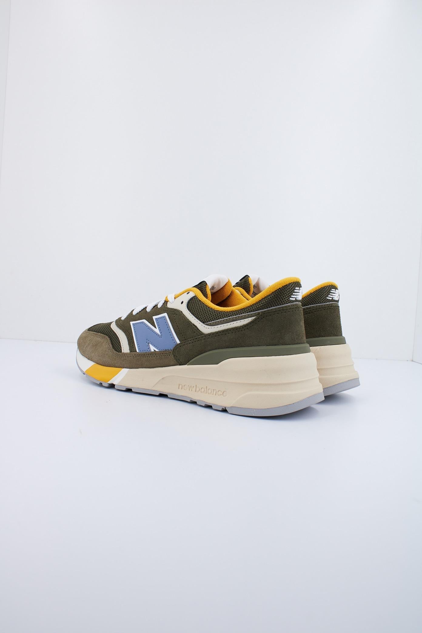 NEW BALANCE U RBB en color VERDE (3)