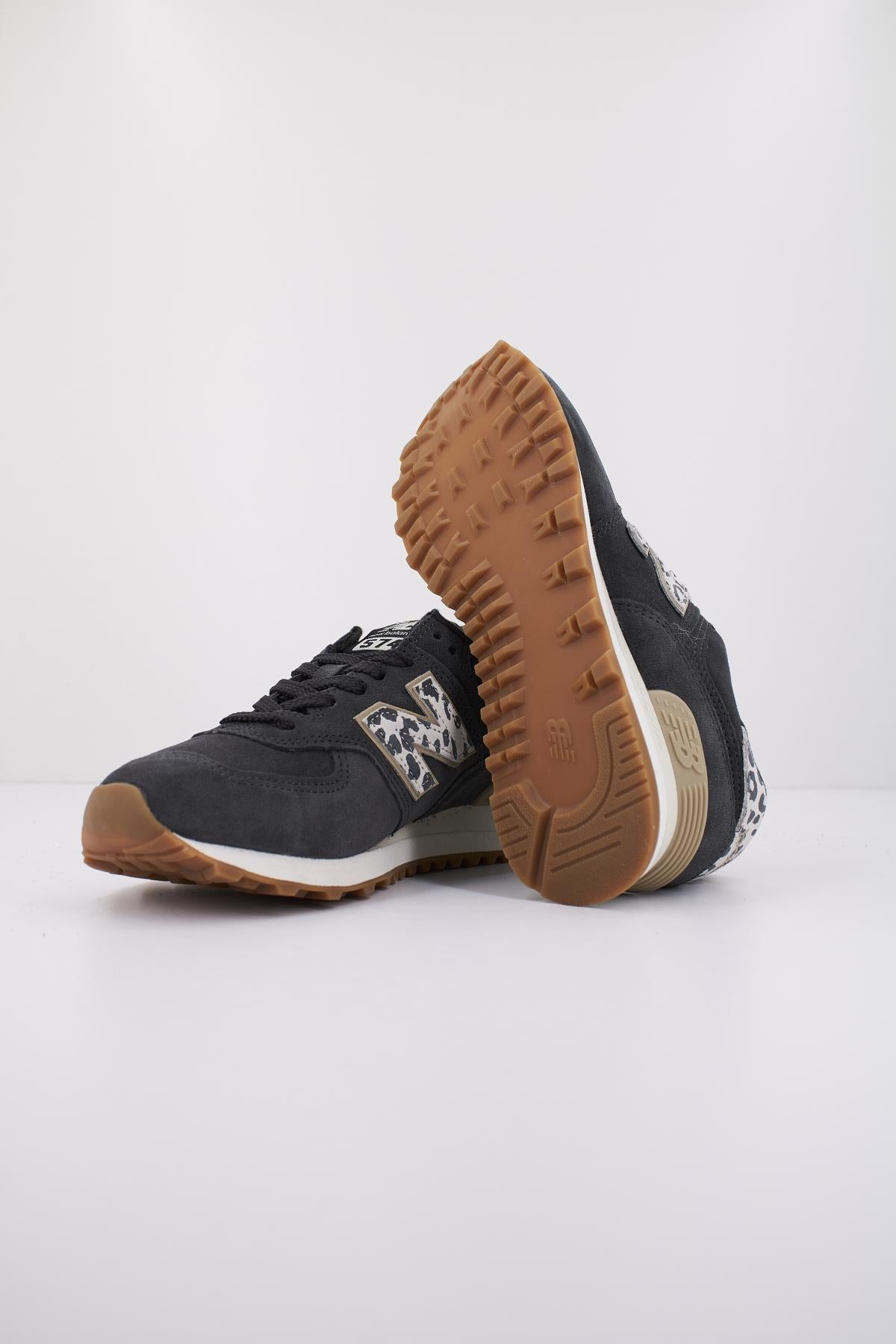 NEW BALANCE WL XE en color GRIS (4)