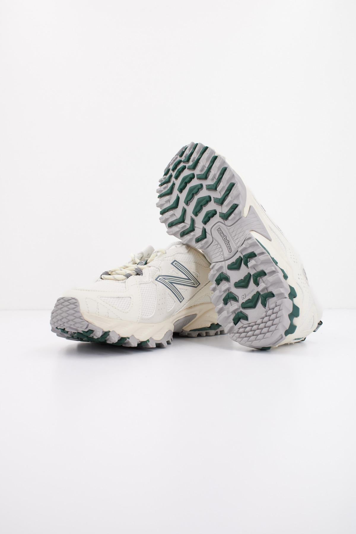 NEW BALANCE ML TAG en color BLANCO (4)