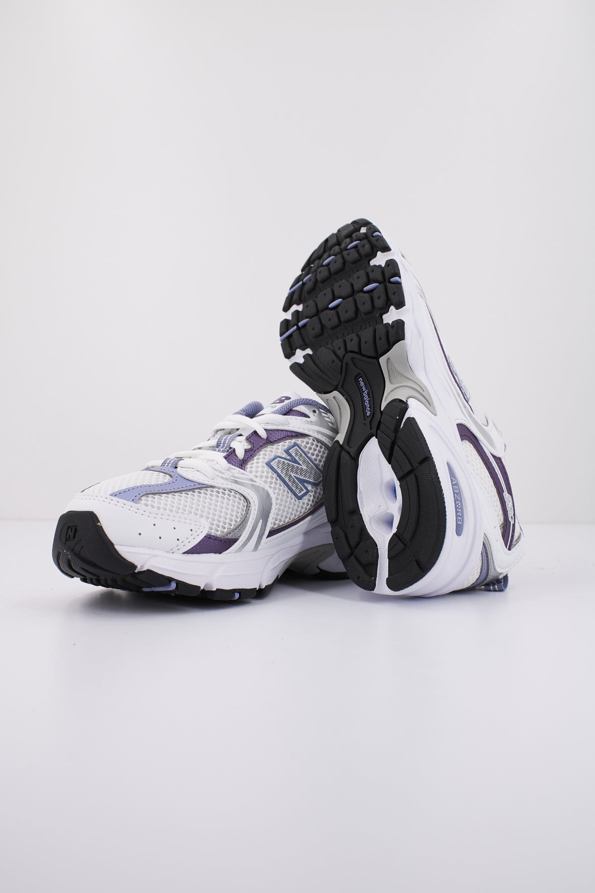 NEW BALANCE MR RE en color BLANCO (4)