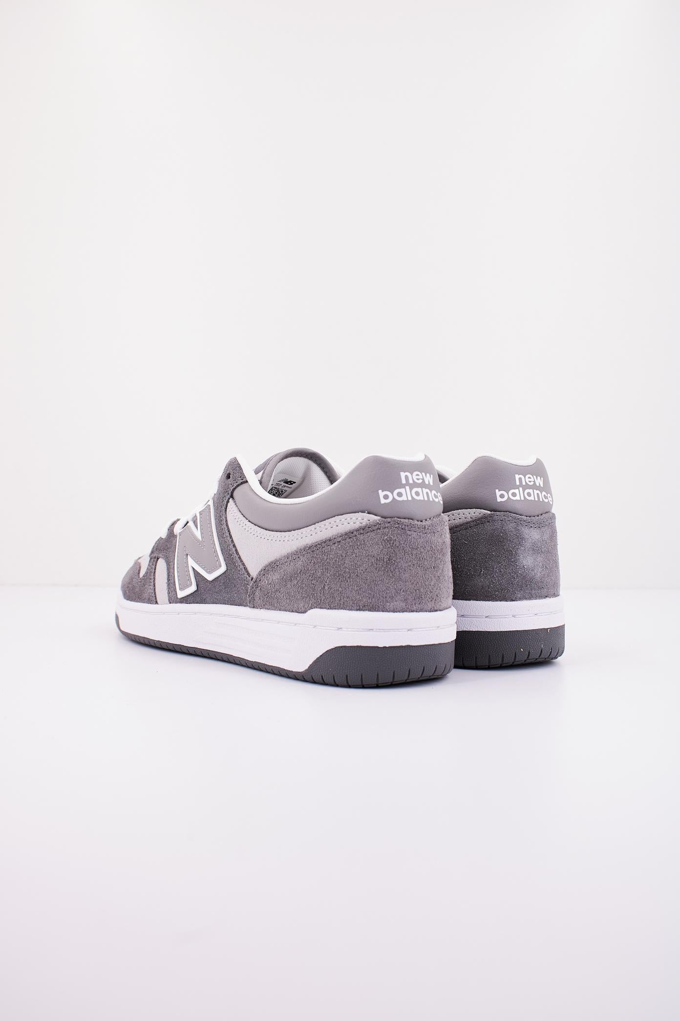 NEW BALANCE BB en color GRIS (3)