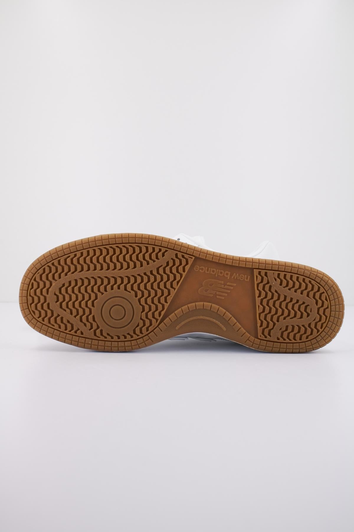 NEW BALANCE BB LFR en color BLANCO (4)