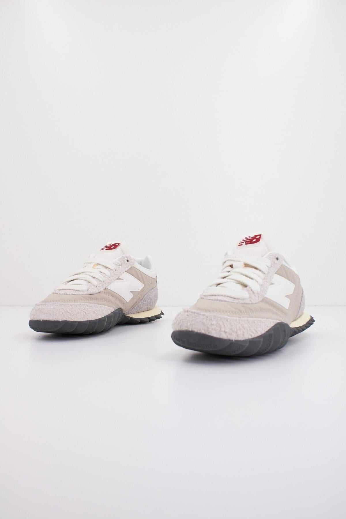 NEW BALANCE URC EC en color BEIS (2)