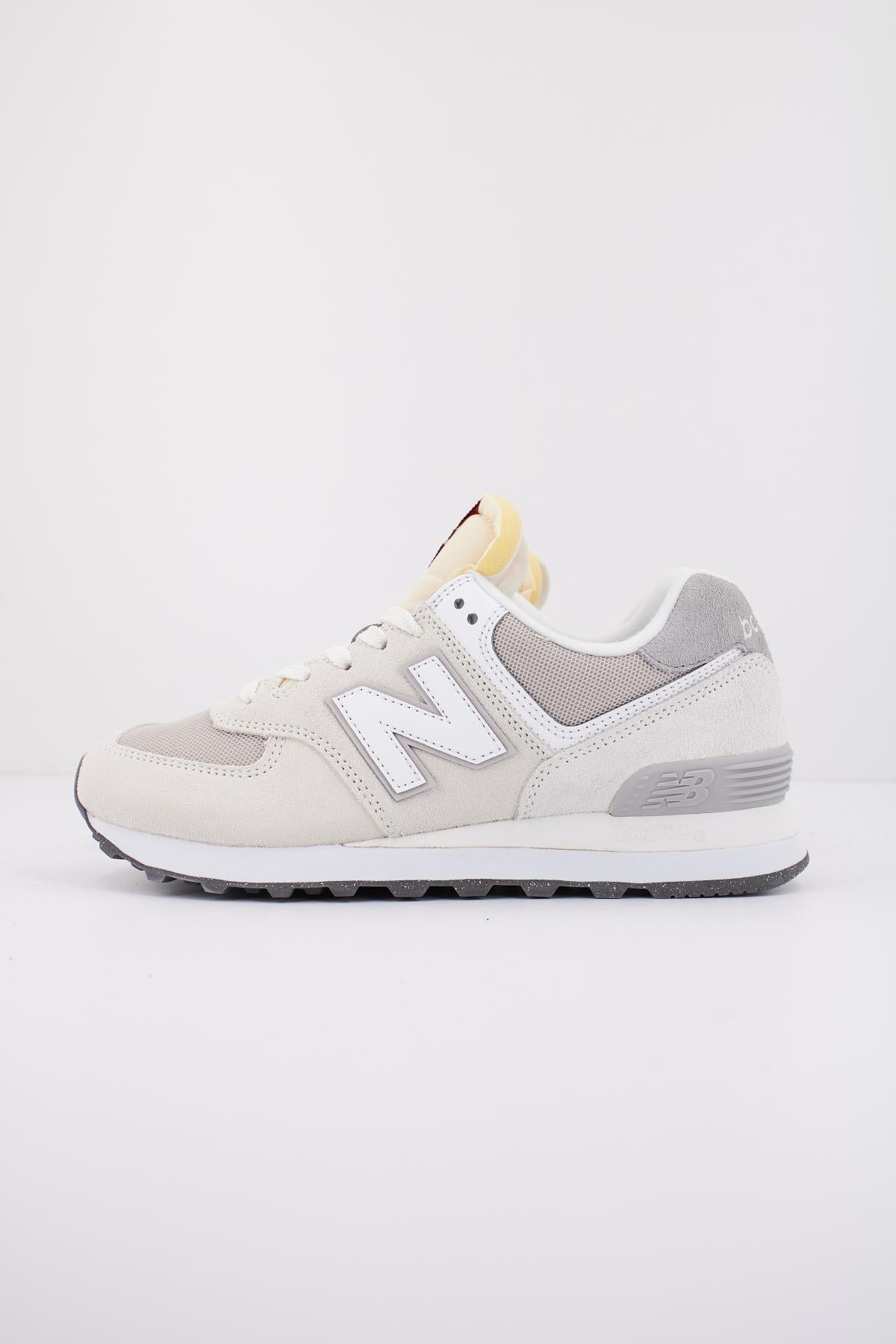 NEW BALANCE U RCD en color BEIS (1)
