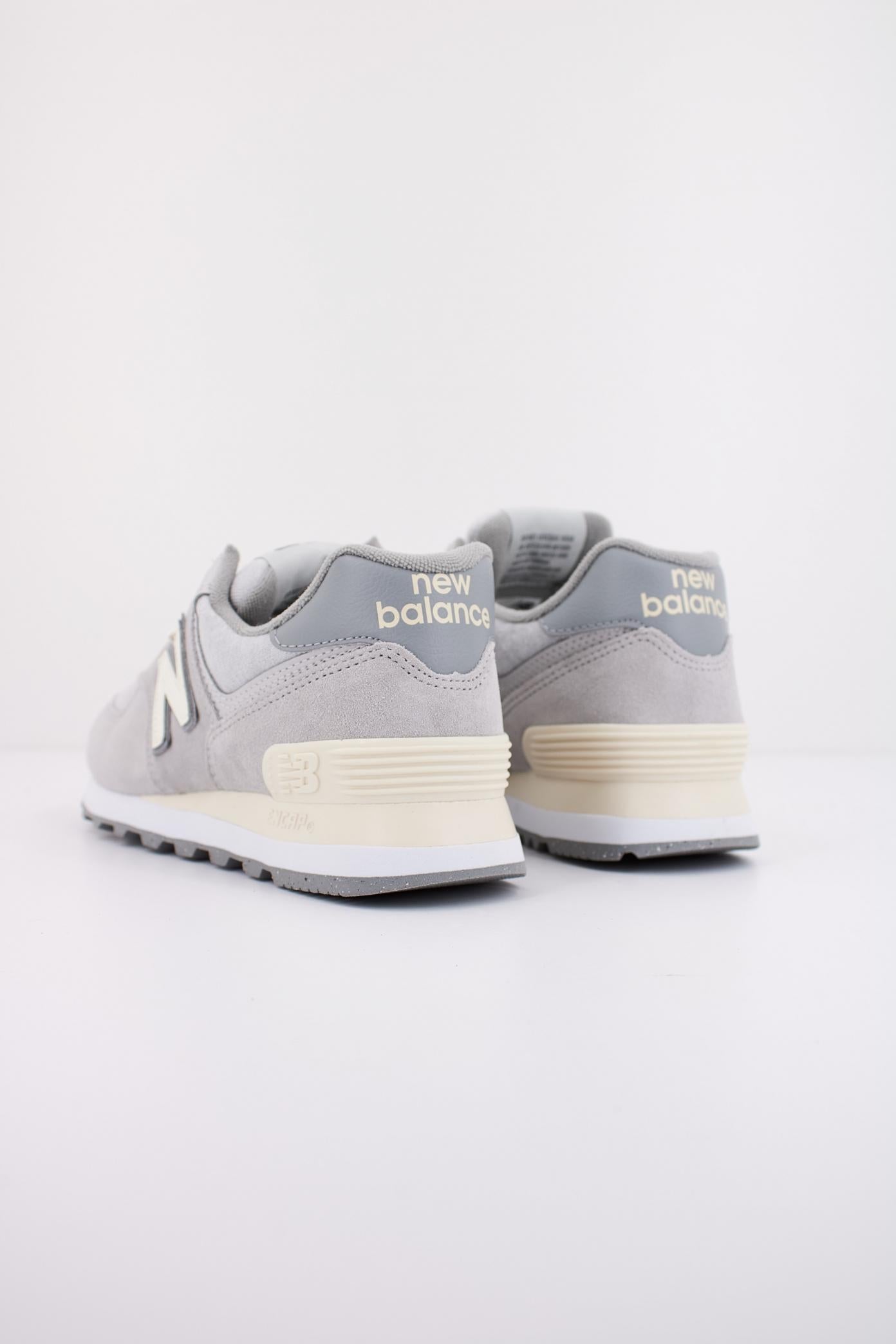 NEW BALANCE U GBG en color GRIS (3)