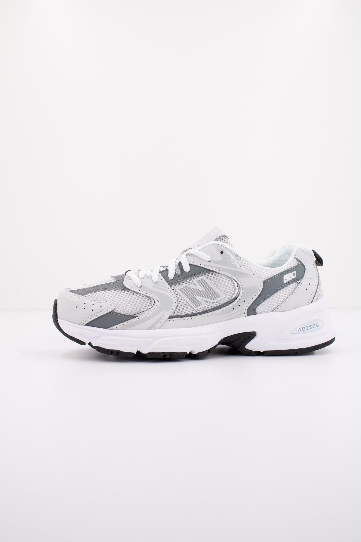 NEW BALANCE GR CB en color GRIS (1)