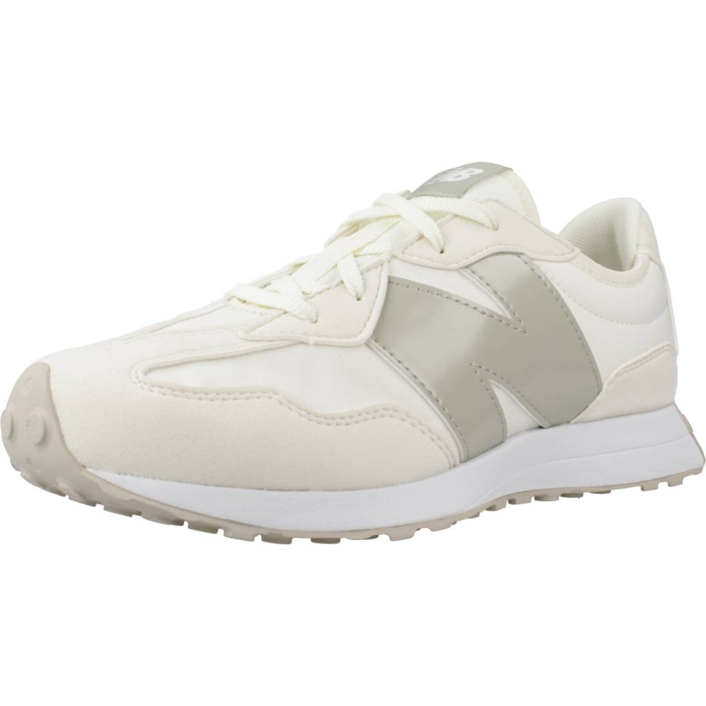 NEW BALANCE GS AOT en color BEIS (4)
