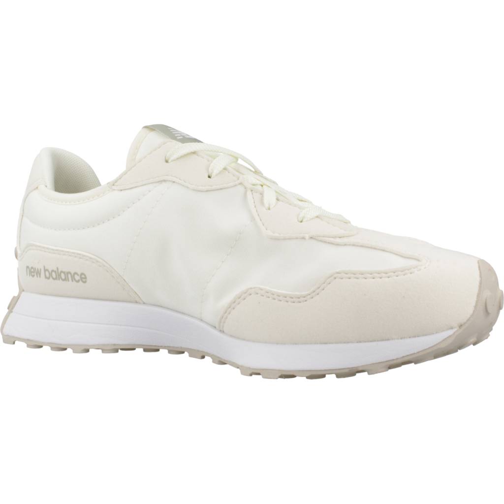 NEW BALANCE GS AOT en color BEIS (8)