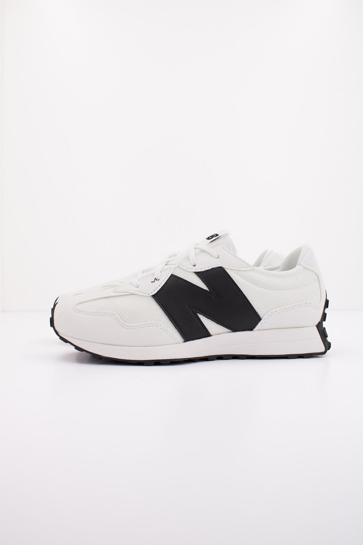 NEW BALANCE GS CWB en color BLANCO (1)