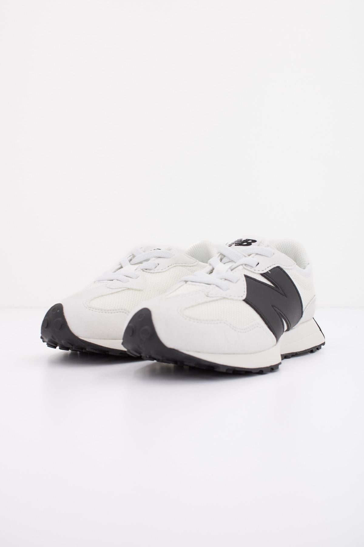 NEW BALANCE PH CWB en color BLANCO (2)