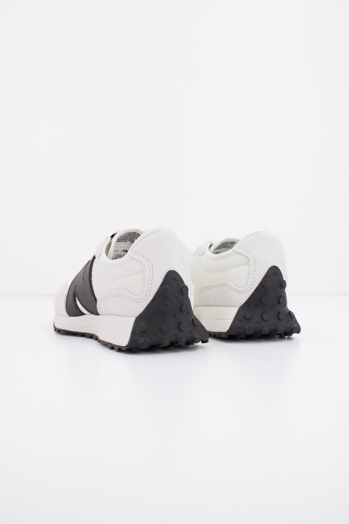 NEW BALANCE PH CWB en color BLANCO (3)