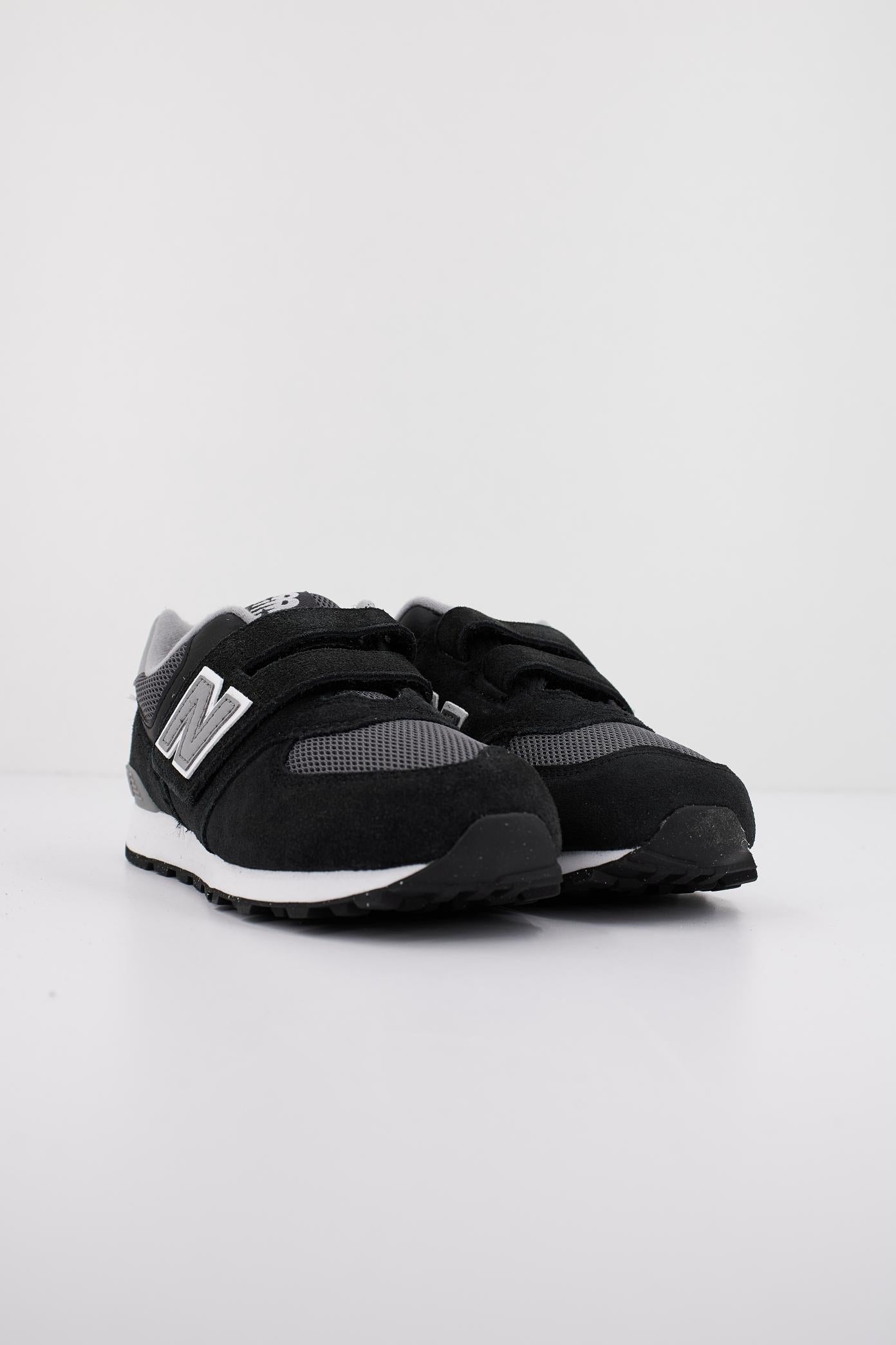 NEW BALANCE PV TWE en color NEGRO (2)