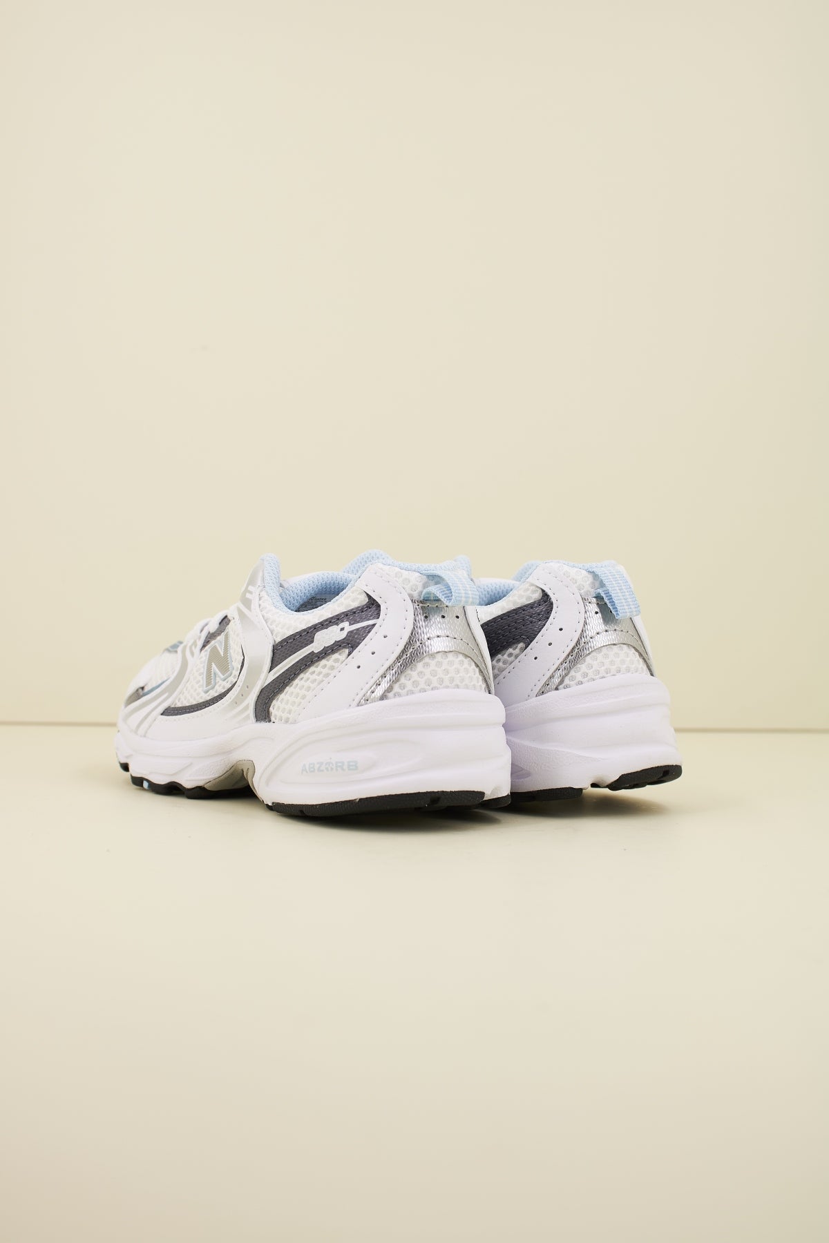 NEW BALANCE PZ RA KIDS en color BLANCO (3)