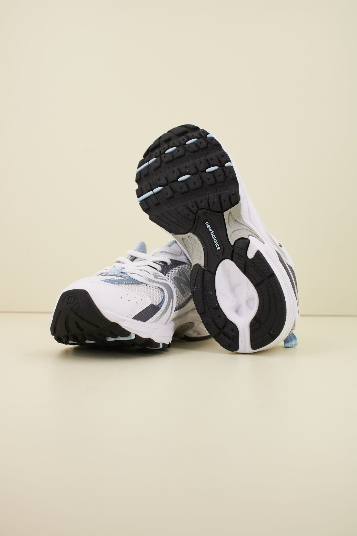 NEW BALANCE PZ RA KIDS en color BLANCO (4)
