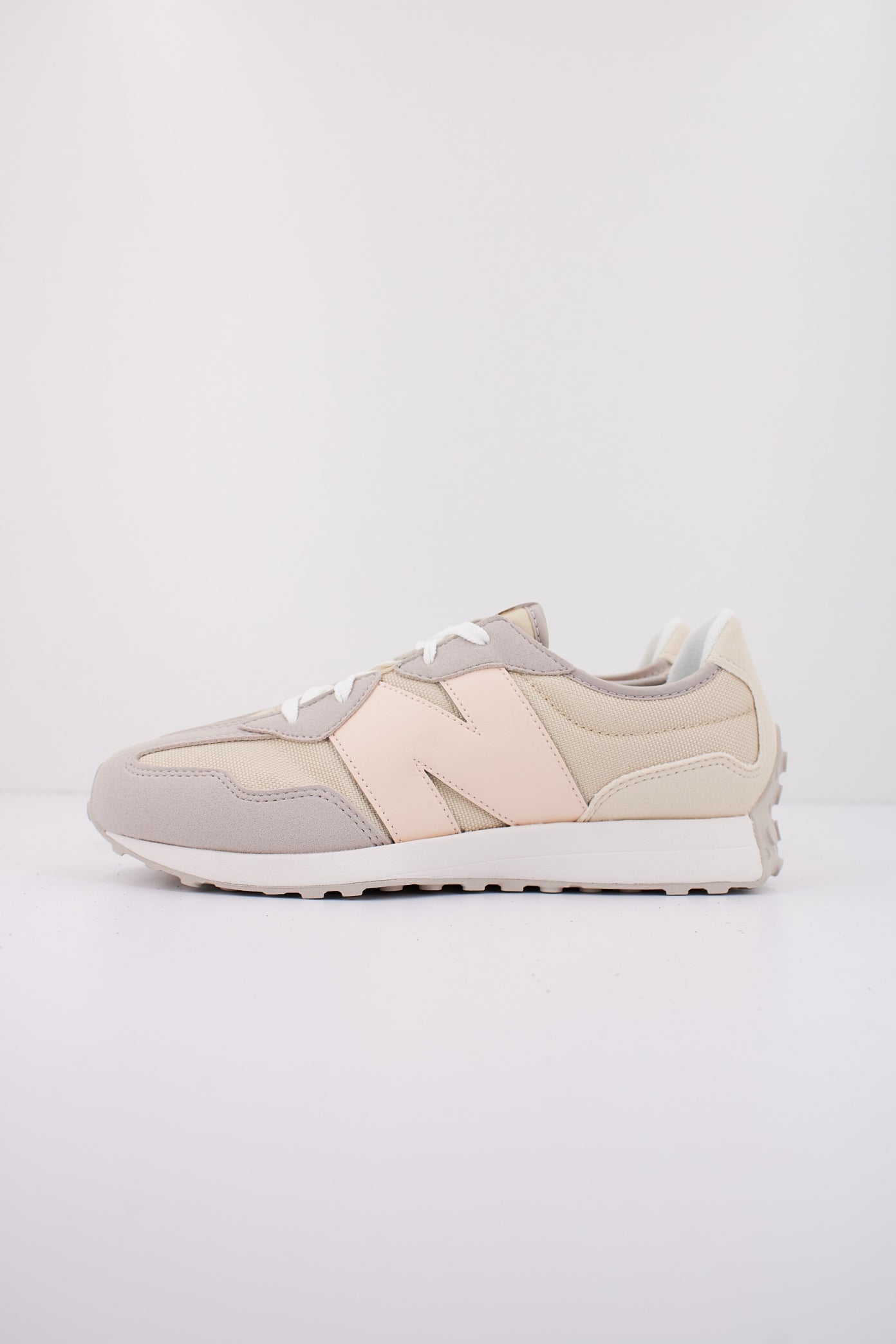 NEW BALANCE FM KIDS RUNNING INSPIRED en color BEIS (1)