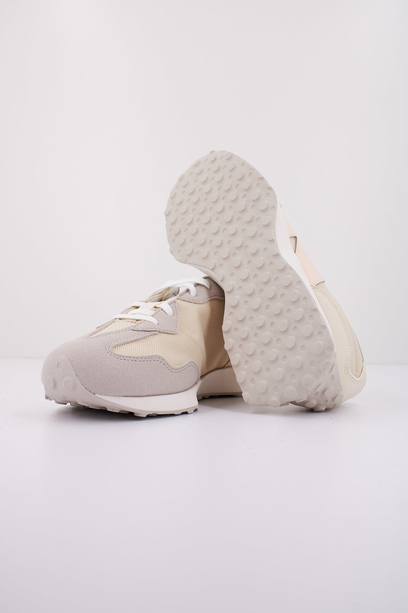 NEW BALANCE FM KIDS RUNNING INSPIRED en color BEIS (4)
