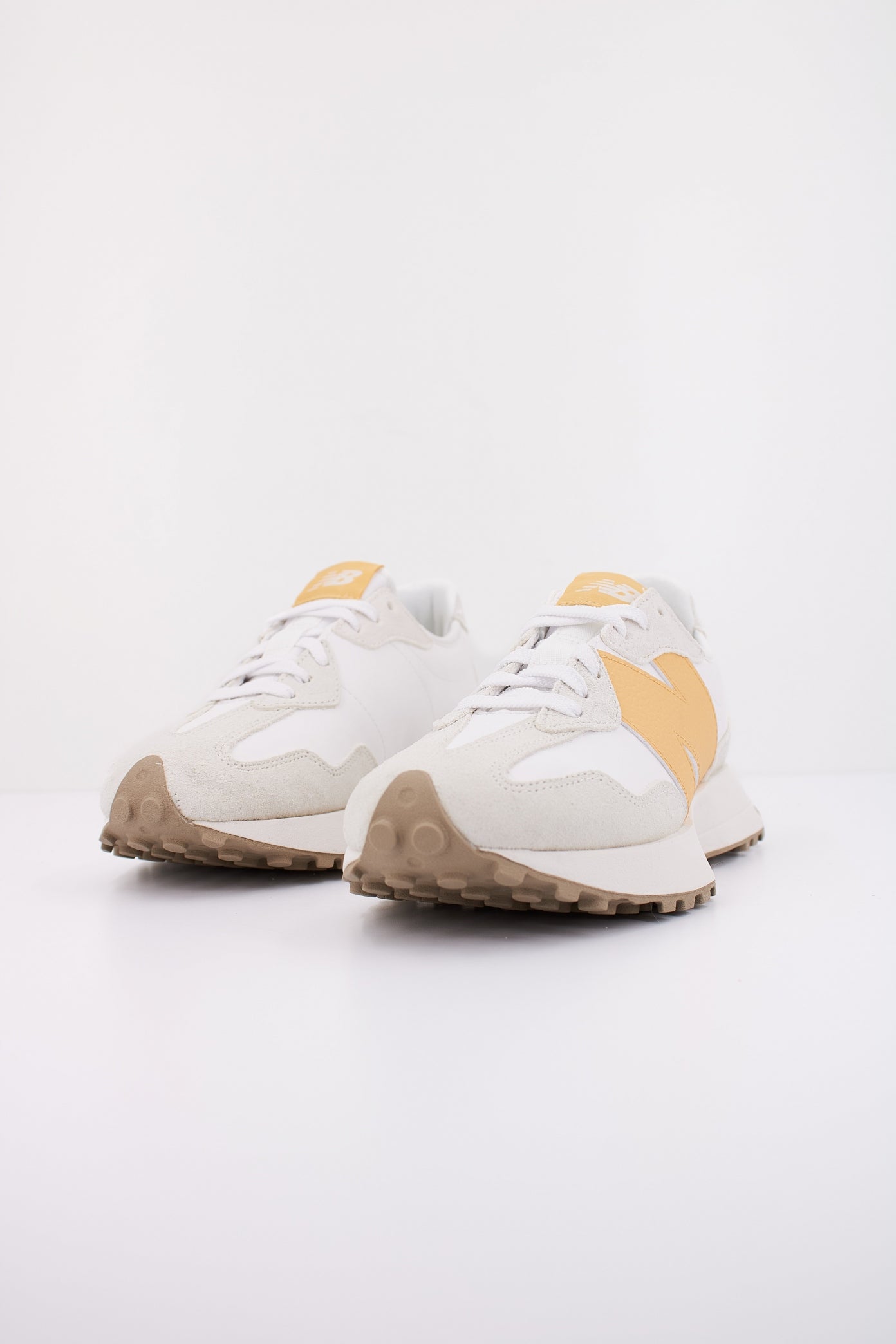 NEW BALANCE WS KF en color BLANCO (2)