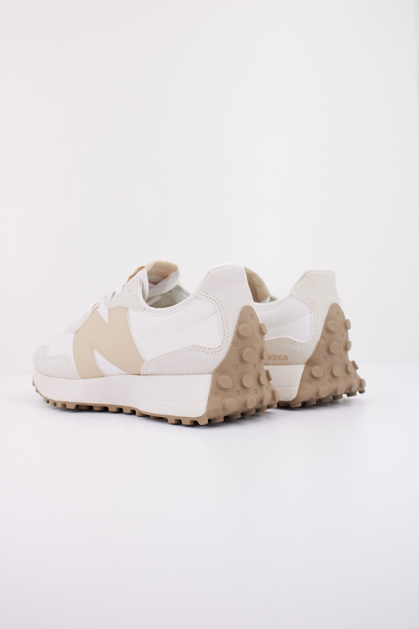 NEW BALANCE WS KG en color BLANCO (4)