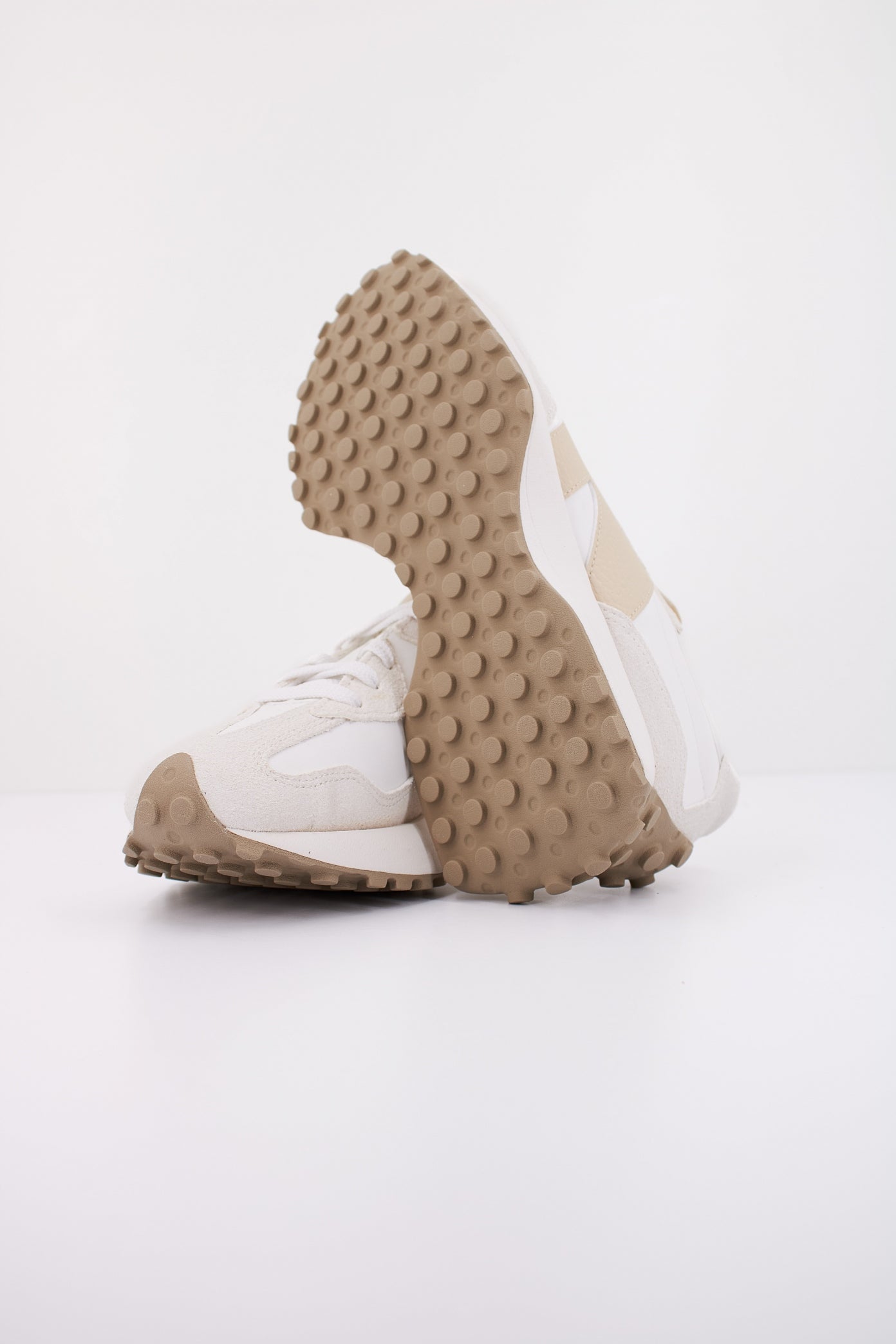 NEW BALANCE WS KG en color BLANCO (5)