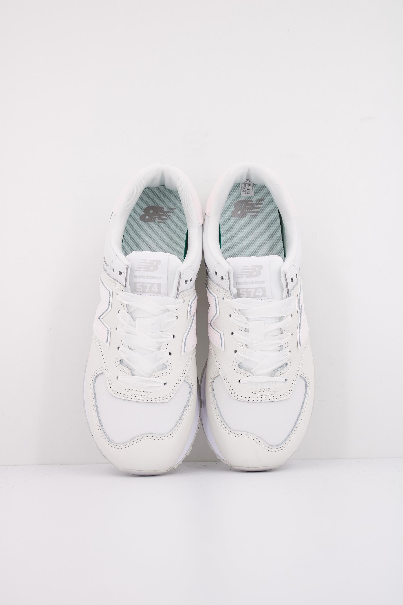 NEW BALANCE WL FJ en color BLANCO (3)